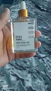 Review Gold Silk Body Oil – niet plakkerig snel absorberend dagelijks gebruik – ElleCera