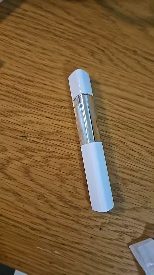 Review TonePerfect Foundation Stick – lichte dekking zonder maskereffect – ElleCera