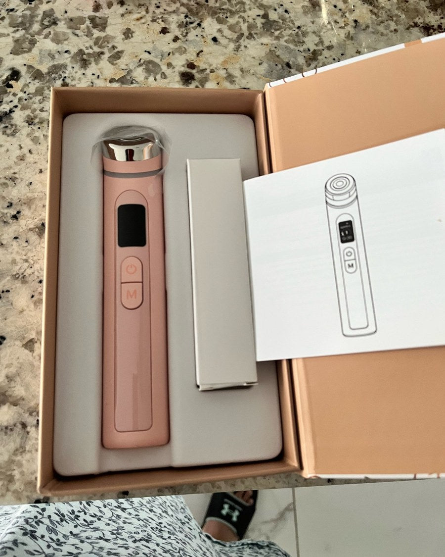 Foto van een koper: de GlowBoost V2 net uitgepakt